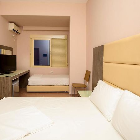 Hotel Aliko Vlorë Exteriör bild