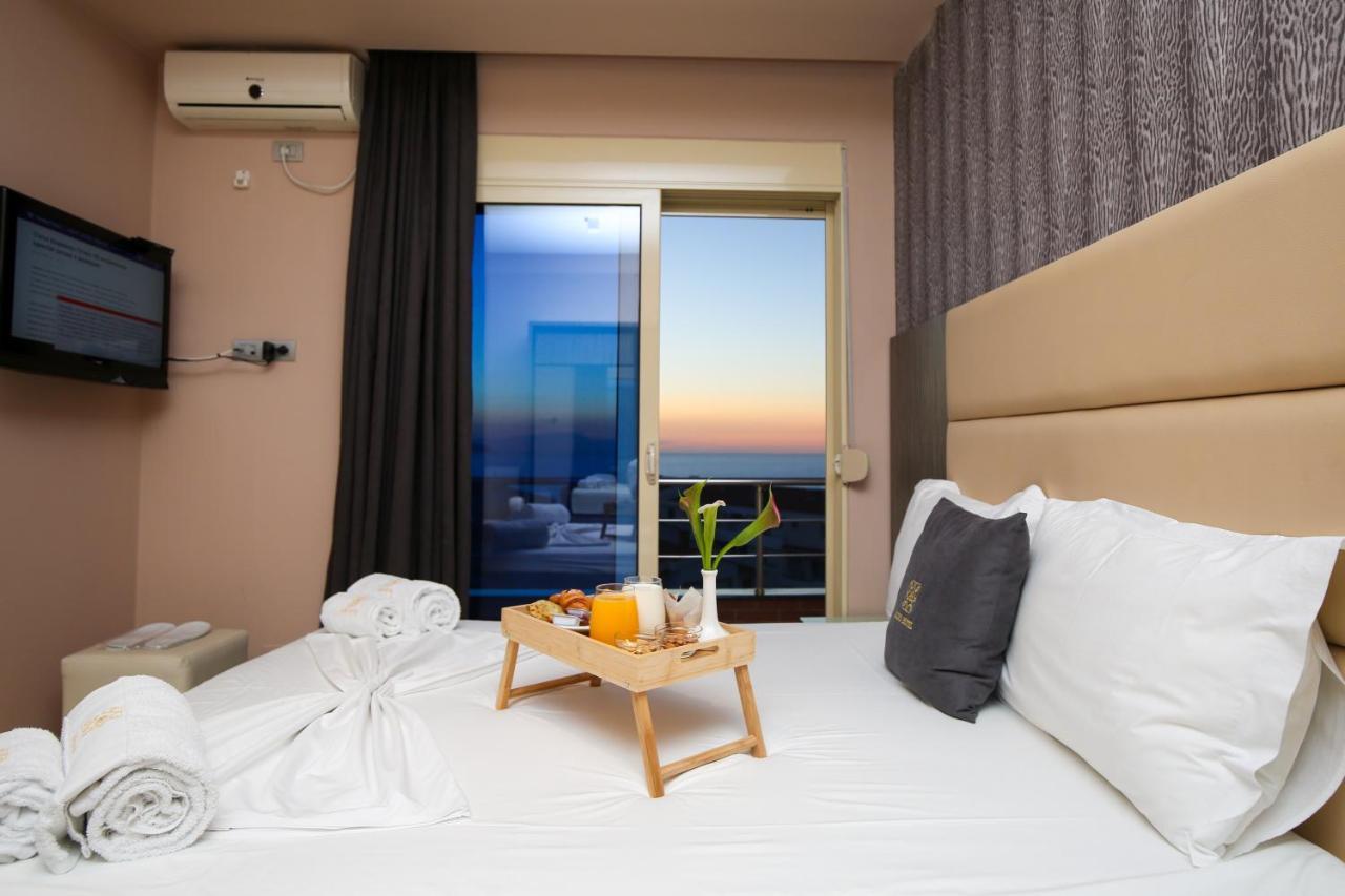 Hotel Aliko Vlorë Exteriör bild